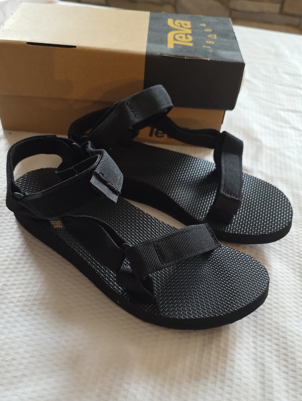 New TEVA original black velcro comfort sandals 6